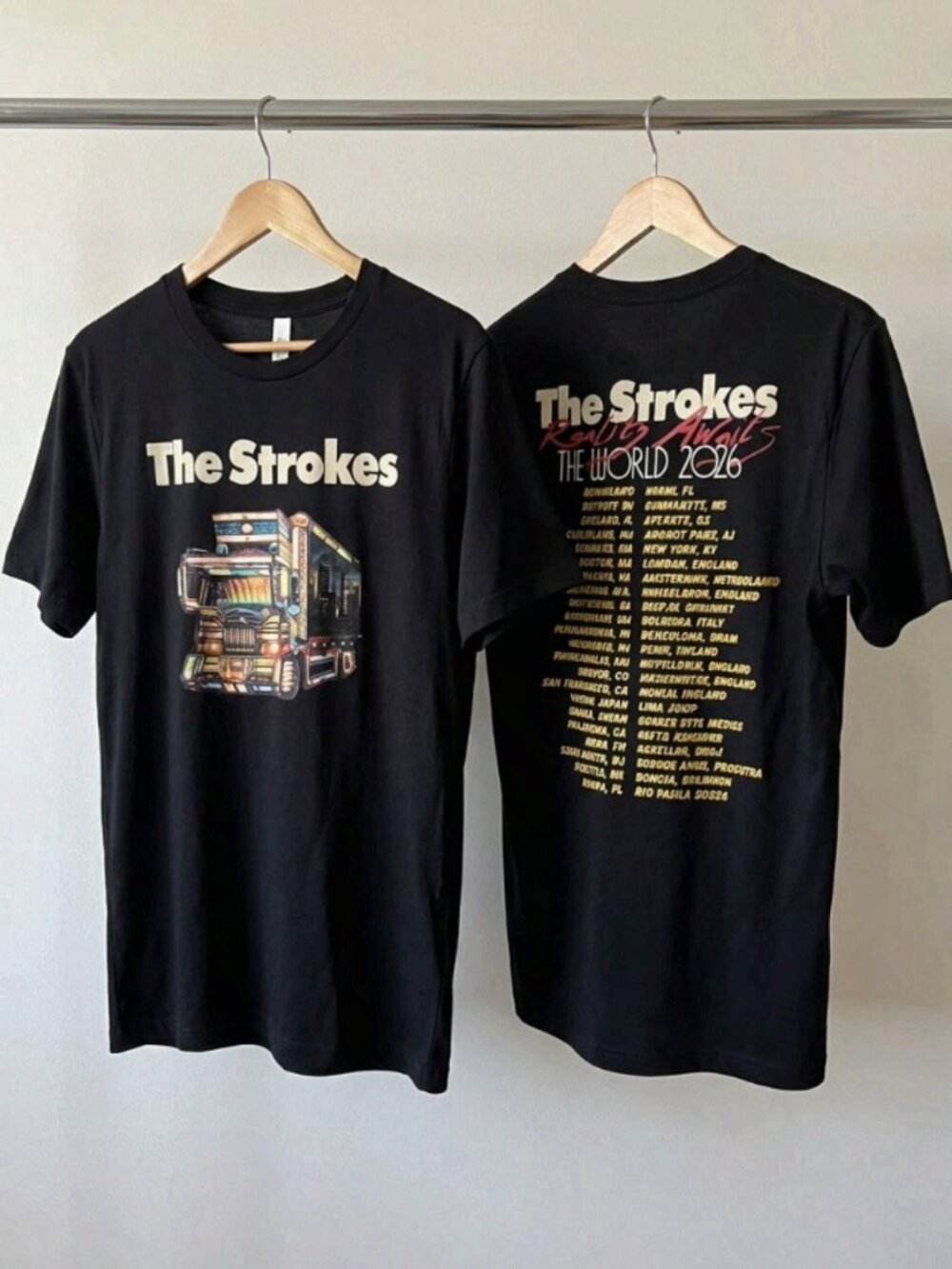 The Strokes Reality Awaits World Tour 2026 T-Shirt